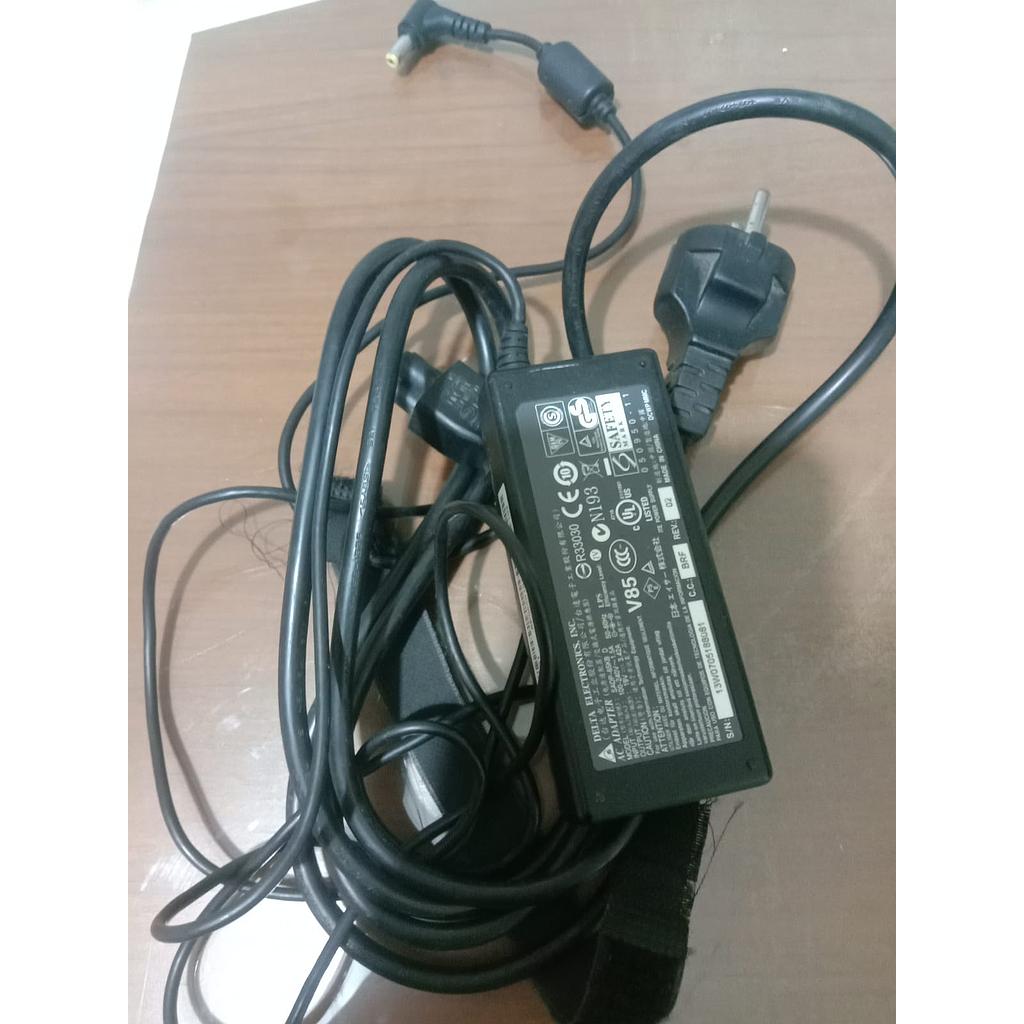 Adaptor Charger Delta Electronics, INC.Model SADP-65KB D 