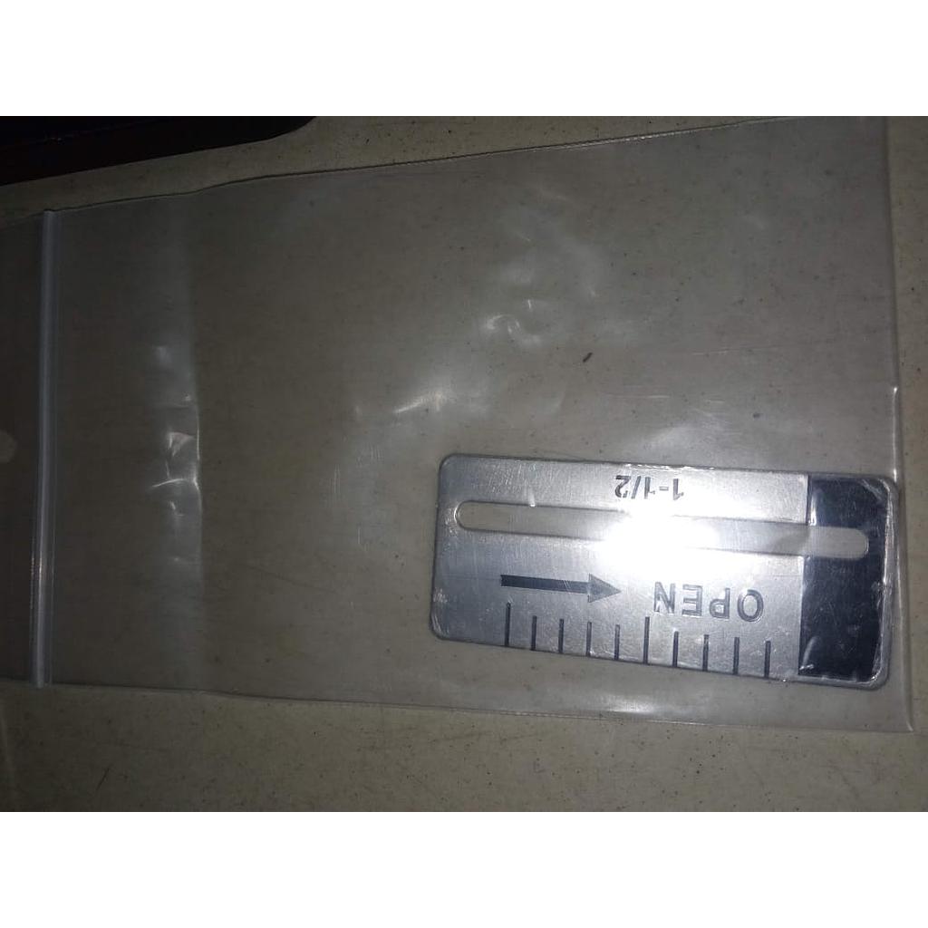 Travel Scale 1-1/2" 667-40-46 CVS