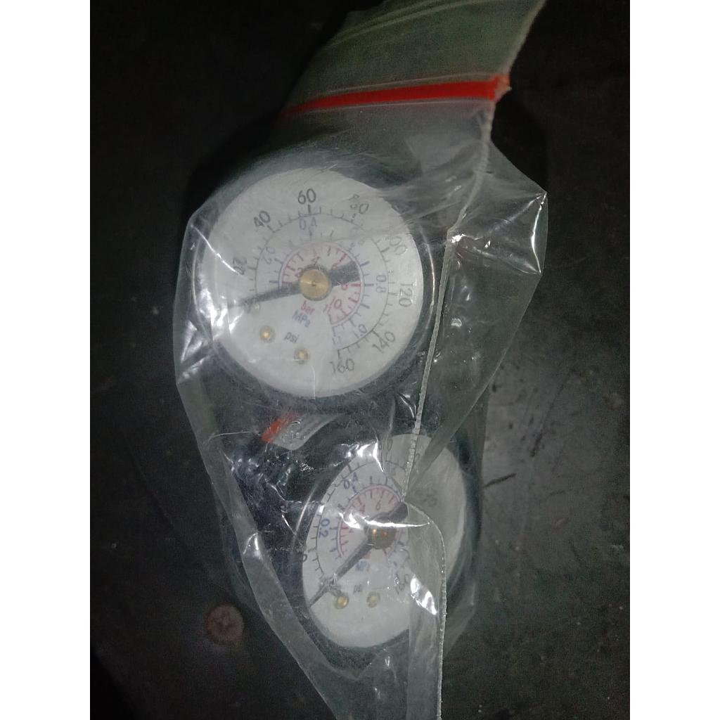 Pressure Gauge 160 PSI, Dial 1 1/2", Back Connection, Plastik Case, 1/8 NPT  