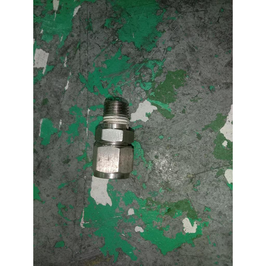 Malecon 3/8 OD x 1/4 NPT Male (Rusak) 