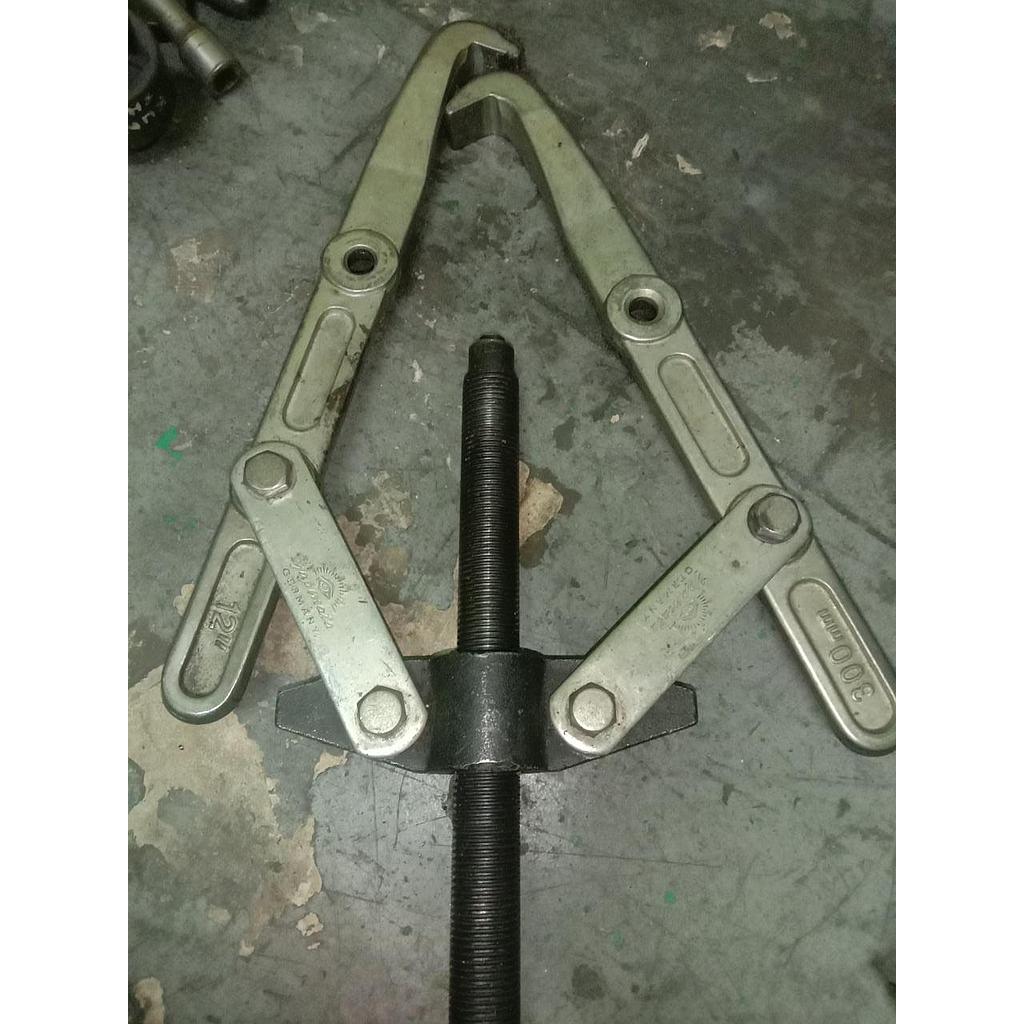 Kunci Tracker 12" (300mm), Brand German